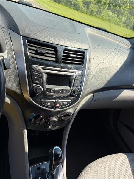2015 Hyundai Accent Sport - Photo 12