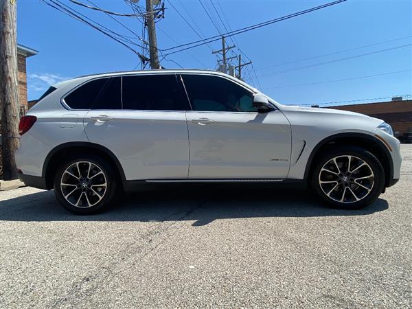 2016 BMW X5 xDrive40e's photo
