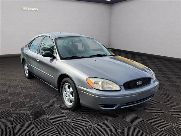 2006 Ford Taurus SE