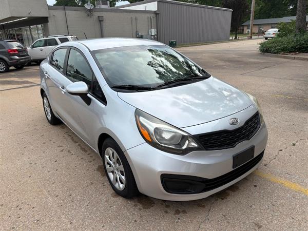 2012 Kia Rio's photo