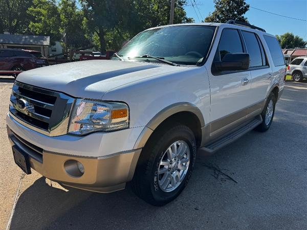 2012 Ford Expedition XLT 2WD