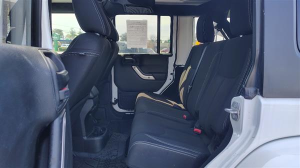 2018 Jeep Wrangler Unlimited Sahara - Photo 13