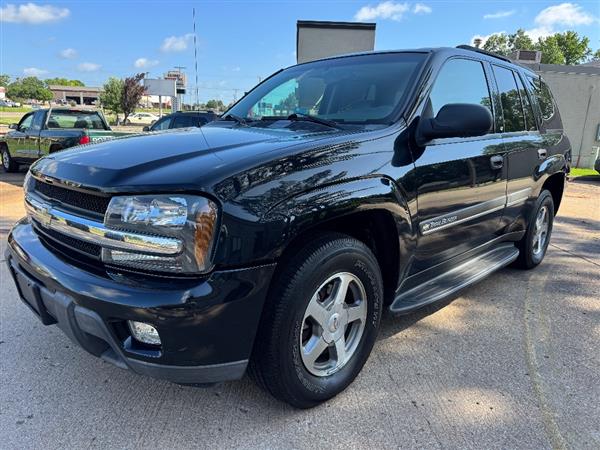 2002 Chevrolet TrailBlazer LT 2WD