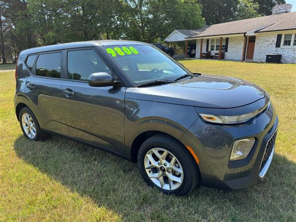 2021 Kia Soul 2.0L S IVT's photo