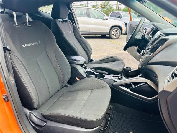 2014 Hyundai Veloster 13