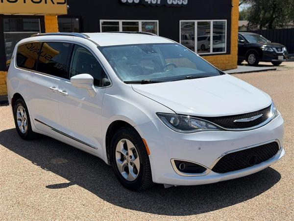 2017 Chrysler Pacifica Touring-L Plus - Photo 9