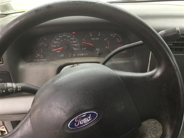 2004 Ford F-450 SD Regular Cab 2WD DRW