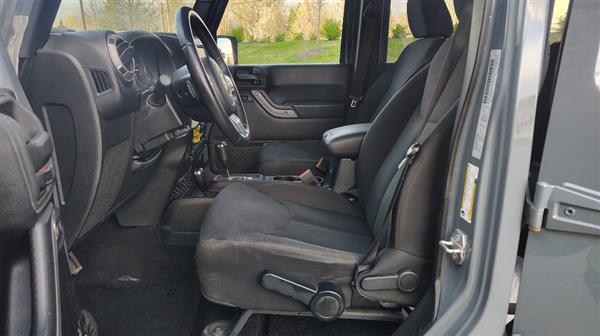 2015 Jeep Wrangler Unlimited Sport - Photo 11