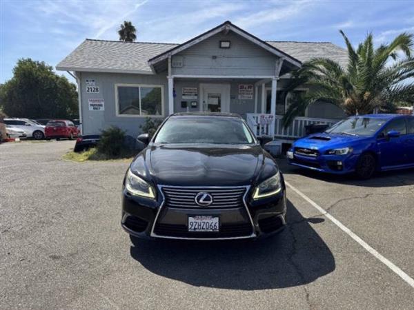 2013 Lexus LS 460 Luxury Sedan