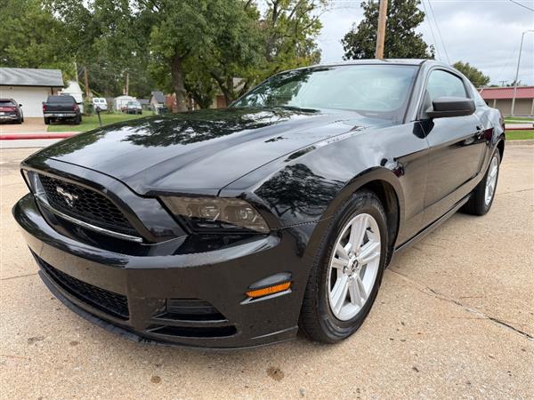 2014 Ford Mustang V6 Coupe