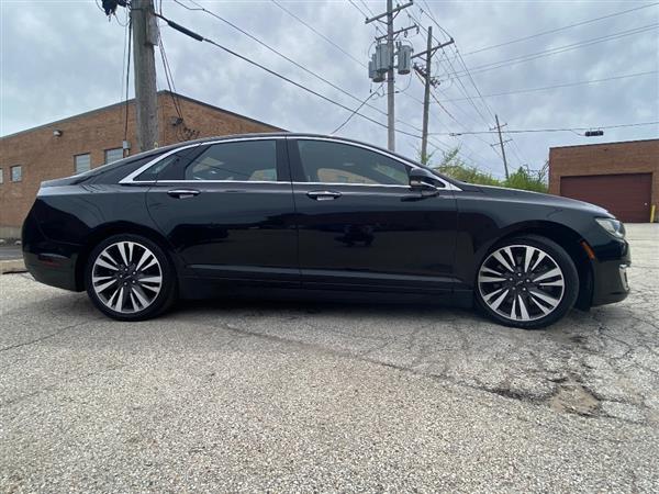 2017 Lincoln MKZ Reserve AWD's photo