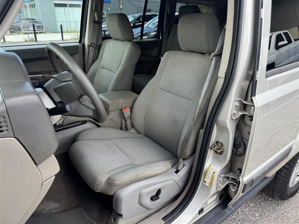 2007 Jeep Commander Sport - Photo 7