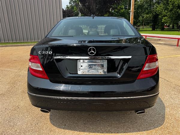 2009 Mercedes-Benz C-Class's photo