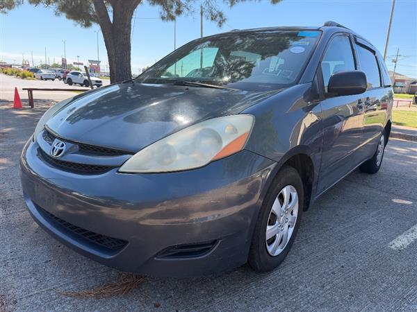 2007 Toyota Sienna LE FWD 7-Passenger