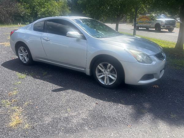 2013 Nissan Altima 2.5 S Coupe