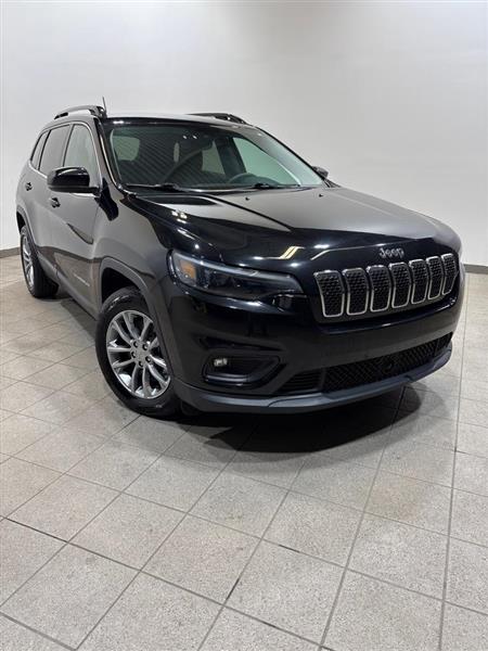 2022 Jeep CHEROKEELATITUDE LUX