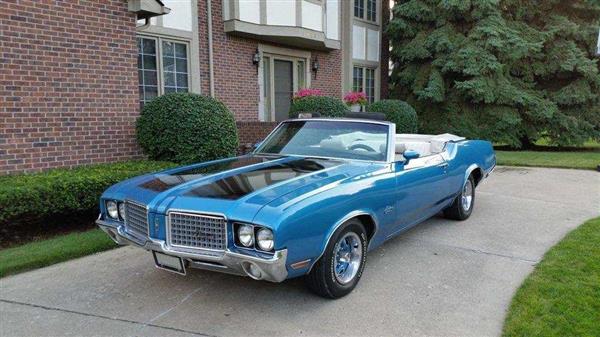 1972 Oldsmobile Cutlass supreme