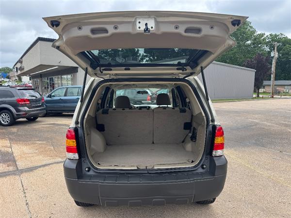 2005 Ford Escape XLT 3.0L's photo