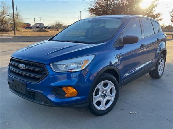 2017 Ford Escape S's photo
