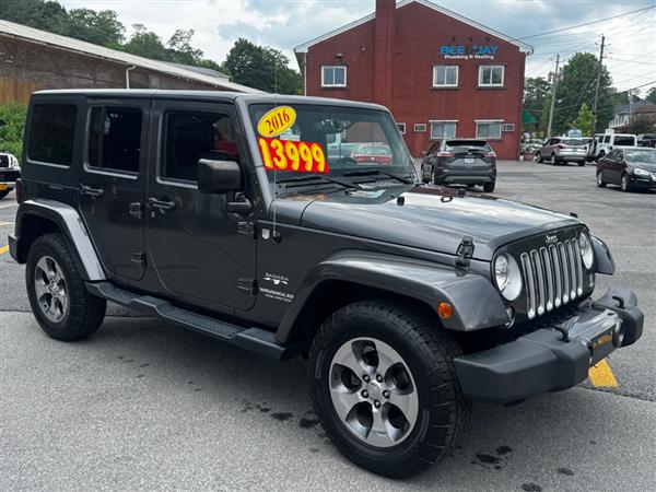 2016 Jeep Wrangler Unlimited Sahara - Photo 6