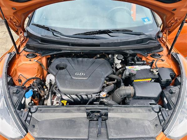 2014 Hyundai Veloster 17