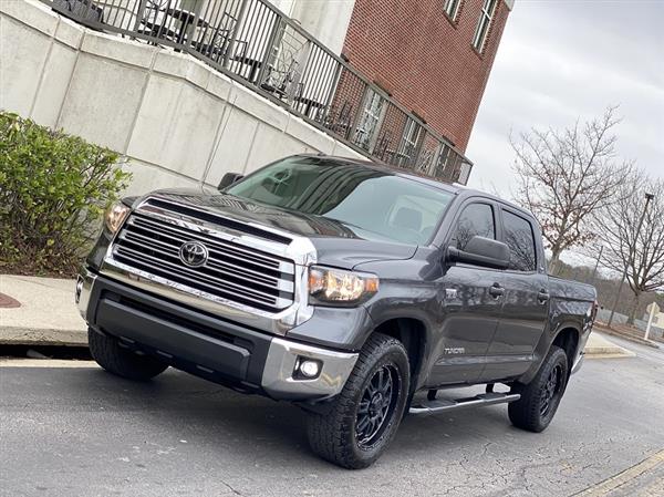 2017 Toyota Tundra Crew Max in DOUGLASVILLE , GA 30134