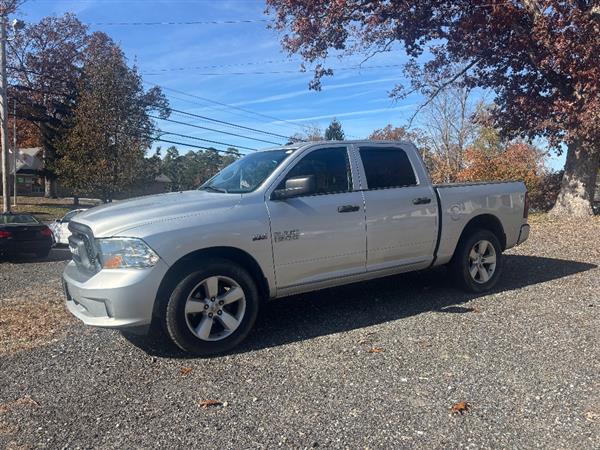 2014 Ram 1500 Tradesman Crew Cab SWB 4WD