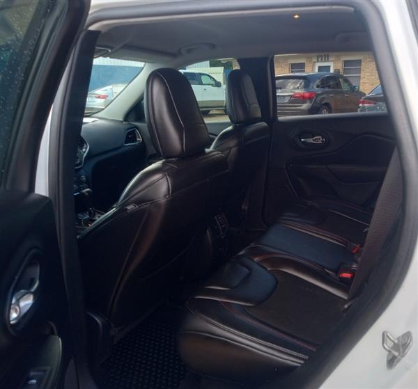 2019 Jeep Cherokee Trailhawk - Photo 13