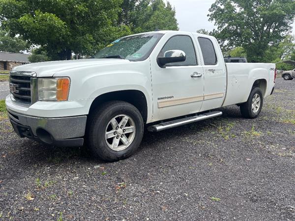 2011 GMC Sierra 4WD Extended Cab SLE LWB's photo