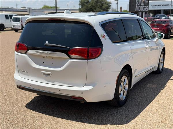 2017 Chrysler Pacifica Touring-L Plus - Photo 7
