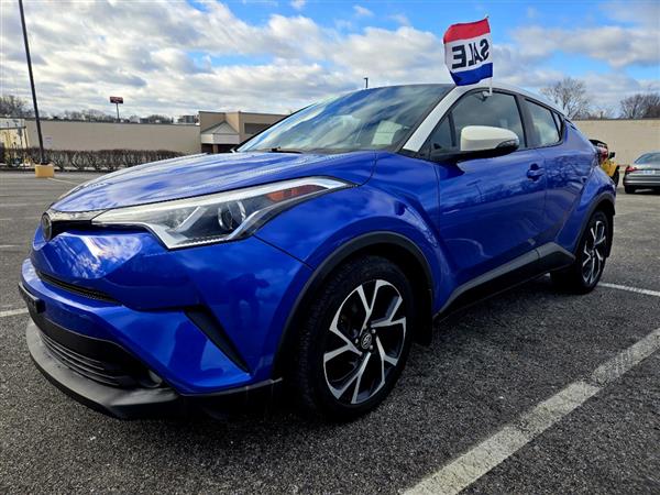 2018 Toyota C-HR XLE Premium's photo