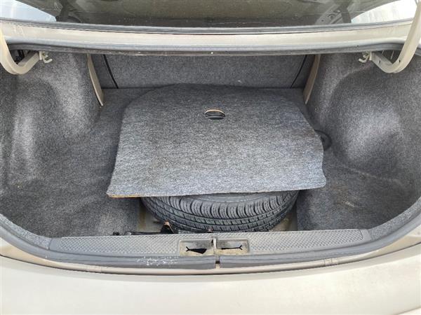 2002 Pontiac Sunfire photo 9