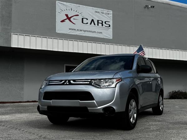 2014 Mitsubishi Outlander ES 2WD