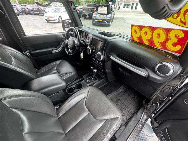 2016 Jeep Wrangler Unlimited Sahara - Photo 12