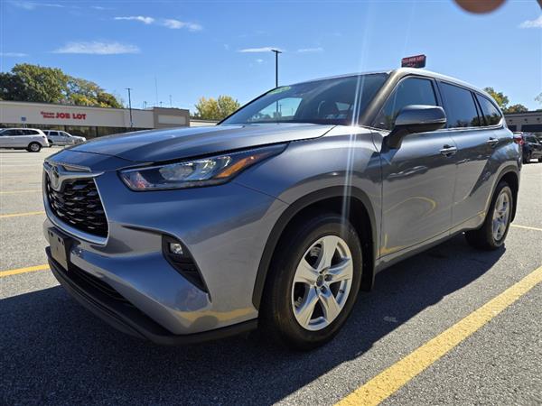 2020 Toyota Highlander LE