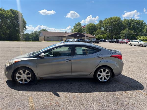 2012 Hyundai Elantra Limited - Photo 7