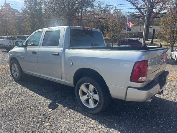 2014 Ram 1500 Tradesman photo 2