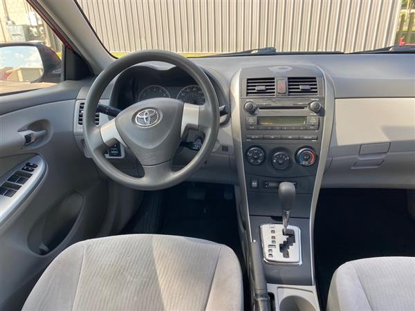 2010 Toyota Corolla LE photo 8