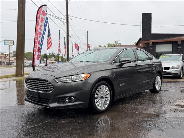 2016 Ford Fusion Energi SE