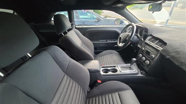 2014 Dodge Challenger SXT