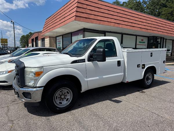 2016 Ford F-250 XL Regular Cab 8' Box's photo