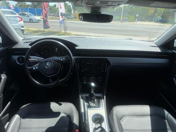 2020 Volkswagen Passat SE - Photo 8