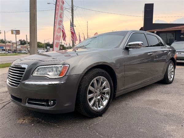 2012 Chrysler 300 Limited RWD
