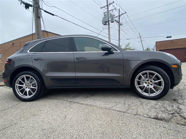 2015 Porsche Macan S's photo