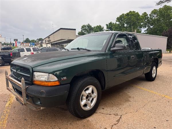 Green 1999 Dodge Dakota Club Cab RWD Pickup Truck Rear-Wheel Drive Automatic