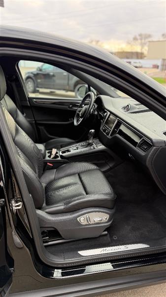 2016 Porsche Macan S - Photo 14