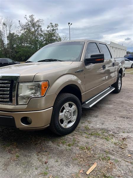 2011 Ford F-150 FX2 SuperCrew 5.5-ft. Bed 2WD