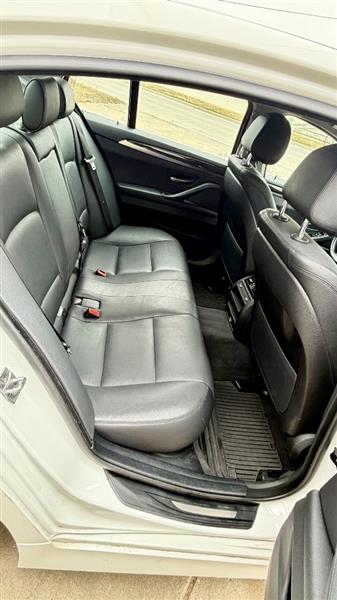 2016 BMW 5 Series 528i - Photo 9