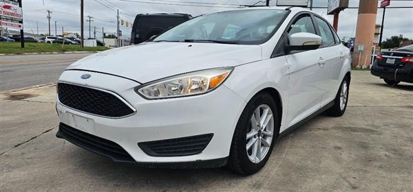 2016 Ford Focus SE Sedan